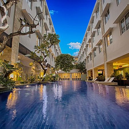 Crystalkuta Hotel - Bali Экстерьер фото